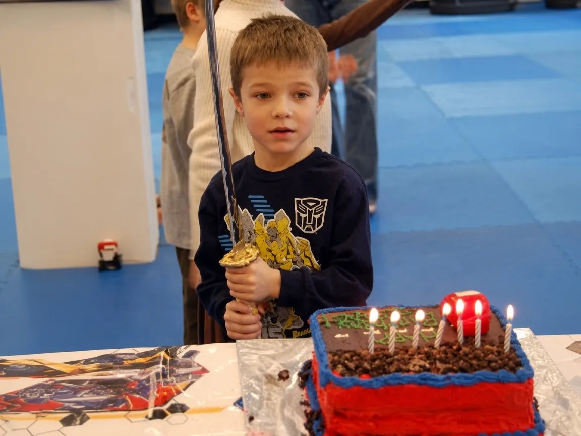 Birthday kid celebrating at a Bodies in Motion kids party